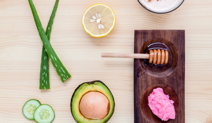 5 وصفات طبيعية لازالة التجاعيد تحت العين نهائيا