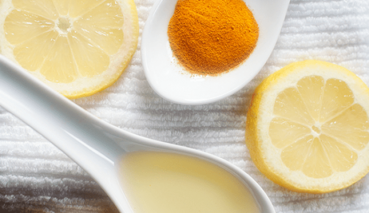 تنظيف البشرة الدهنية بوصفات الليمون