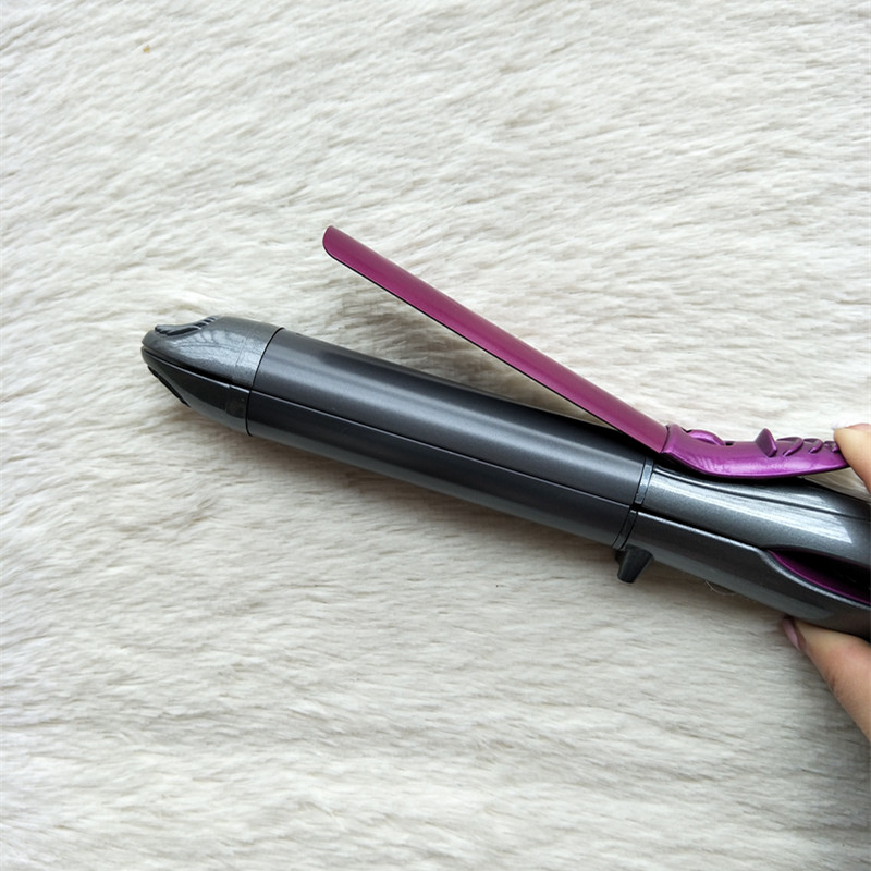 تعرفي على كيفية استخدام مكواة الشعر الكيرلي بأسهل طريقة بالصور