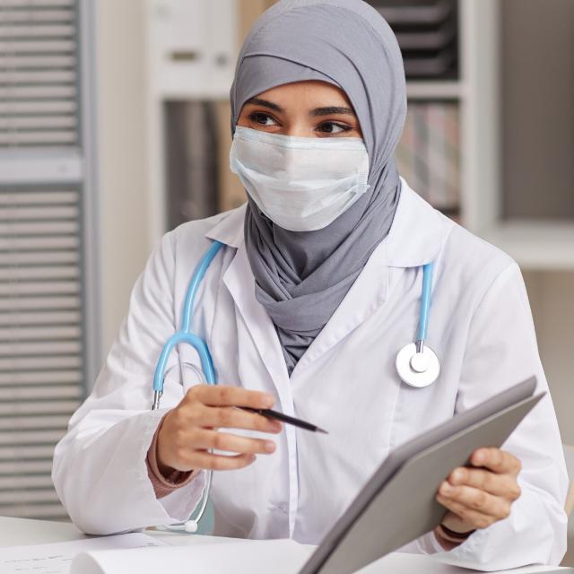 تخلصي من اسمرار المناطق الحساسة خلال 30 يوم نهائيا بلا عودة